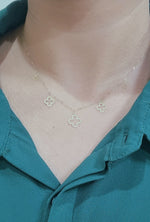 Load image into Gallery viewer, 18K Pure Gold Fine Charm Flower Necklace