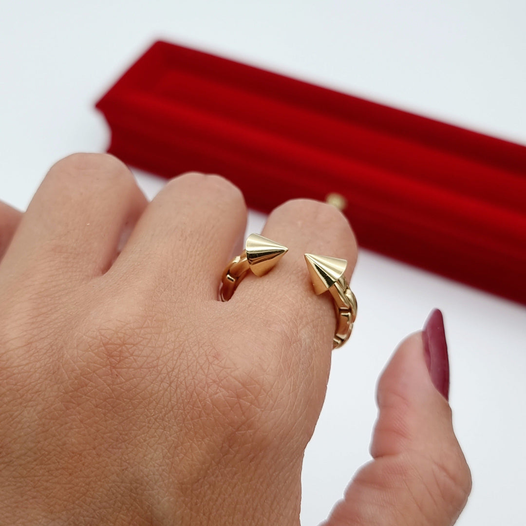 18K Pure Gold Arrow Linked Ring – Hamsa Gold
