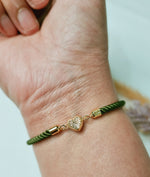 Load image into Gallery viewer, 18K Real Gold Heart Thread Bracelet
