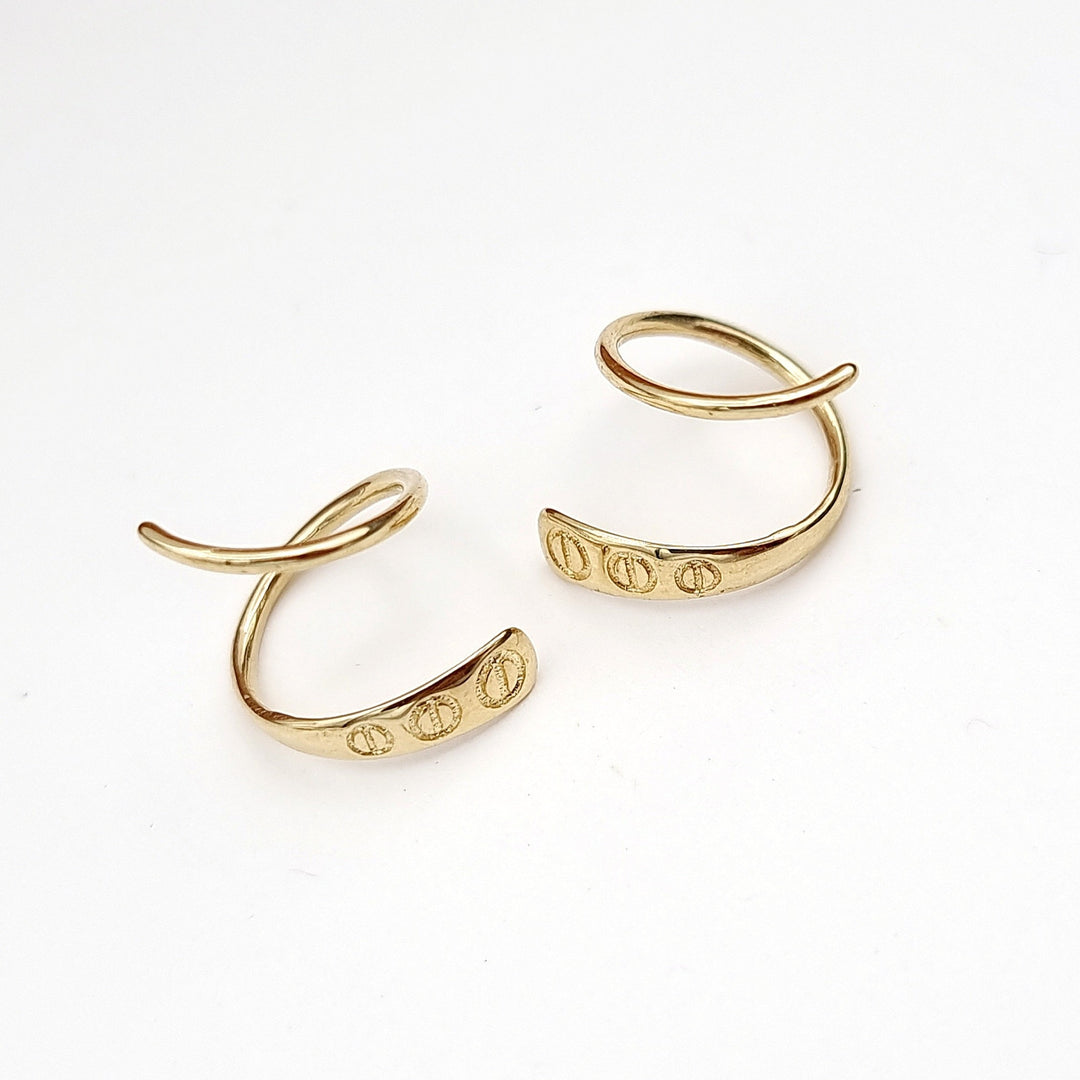 18K Real Gold Simple Twisted Earrings