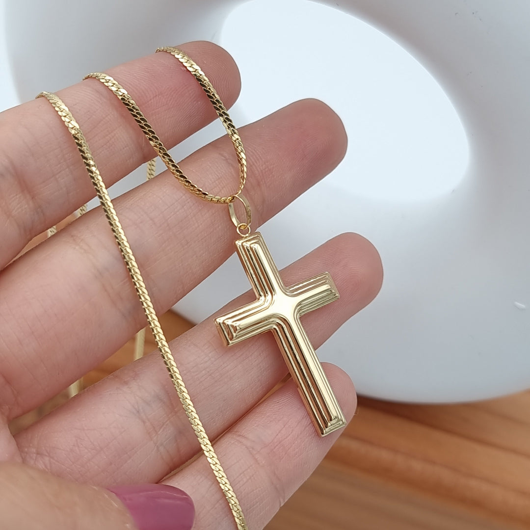 Solid Gold Cross Pendant Necklace | Lily & Roo | Wolf & Badger